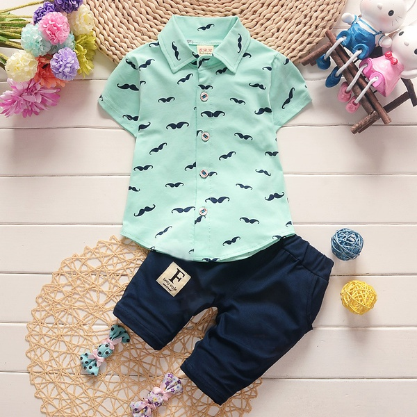 2-piece Fashionable Moustache Pattern Polo Collar Tee and Solid Shorts Set (Random Pants Tag )