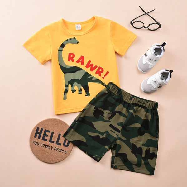 2-piece Toddler Boy Letter Dinosaur Print Top and Camouflage Shorts Set