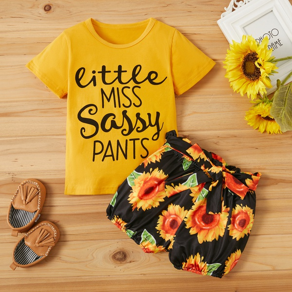 2-piece Baby / Toddler Girl Letter Print Tee and Sunflower Shorts Set