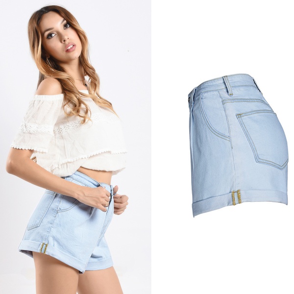 Beautiful Solid Light Blue Loose Jeans Shorts For women