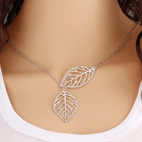 Women's Trendy Hollow Out Leaves Necklace