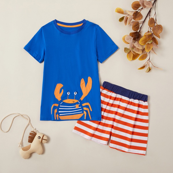Fashionable Crab Print Tee and Striped Shorts Set