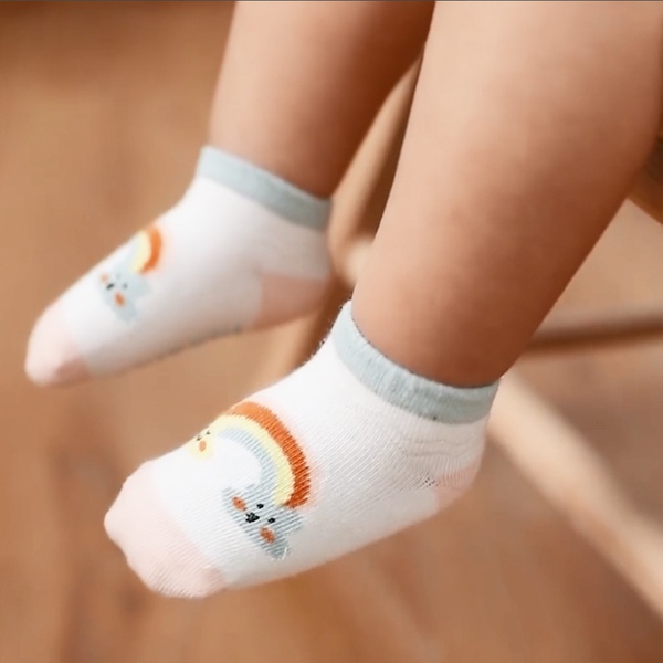 Baby / Toddler Adorable Rainbow Floor Socks